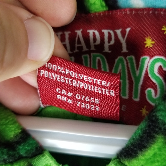 HAPPY HOLIDAYS | Christmas lights fleece pajamas - Picture 7 of 7